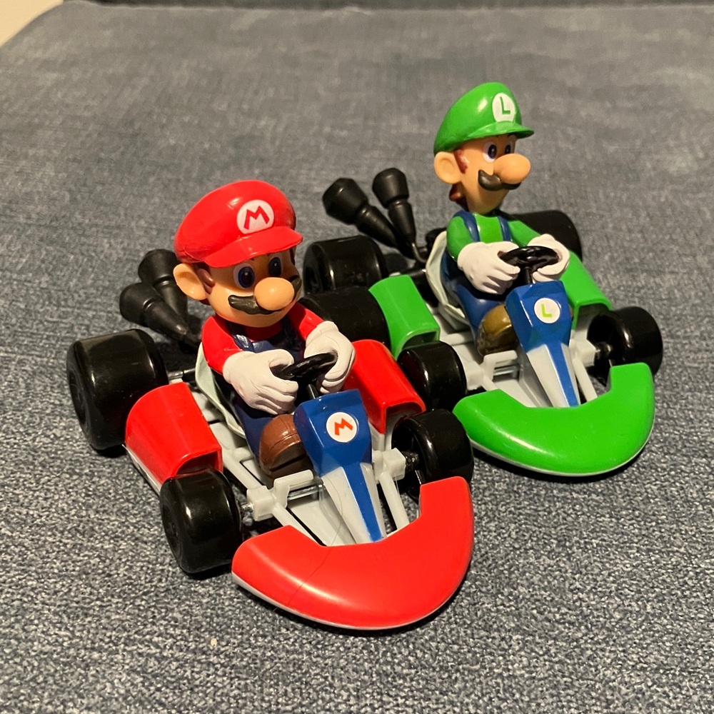 Super Mario! Mario and Luigi Kart Racing Toy Set - Red and Green